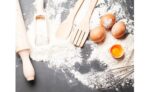 Rolling pin and rice flour